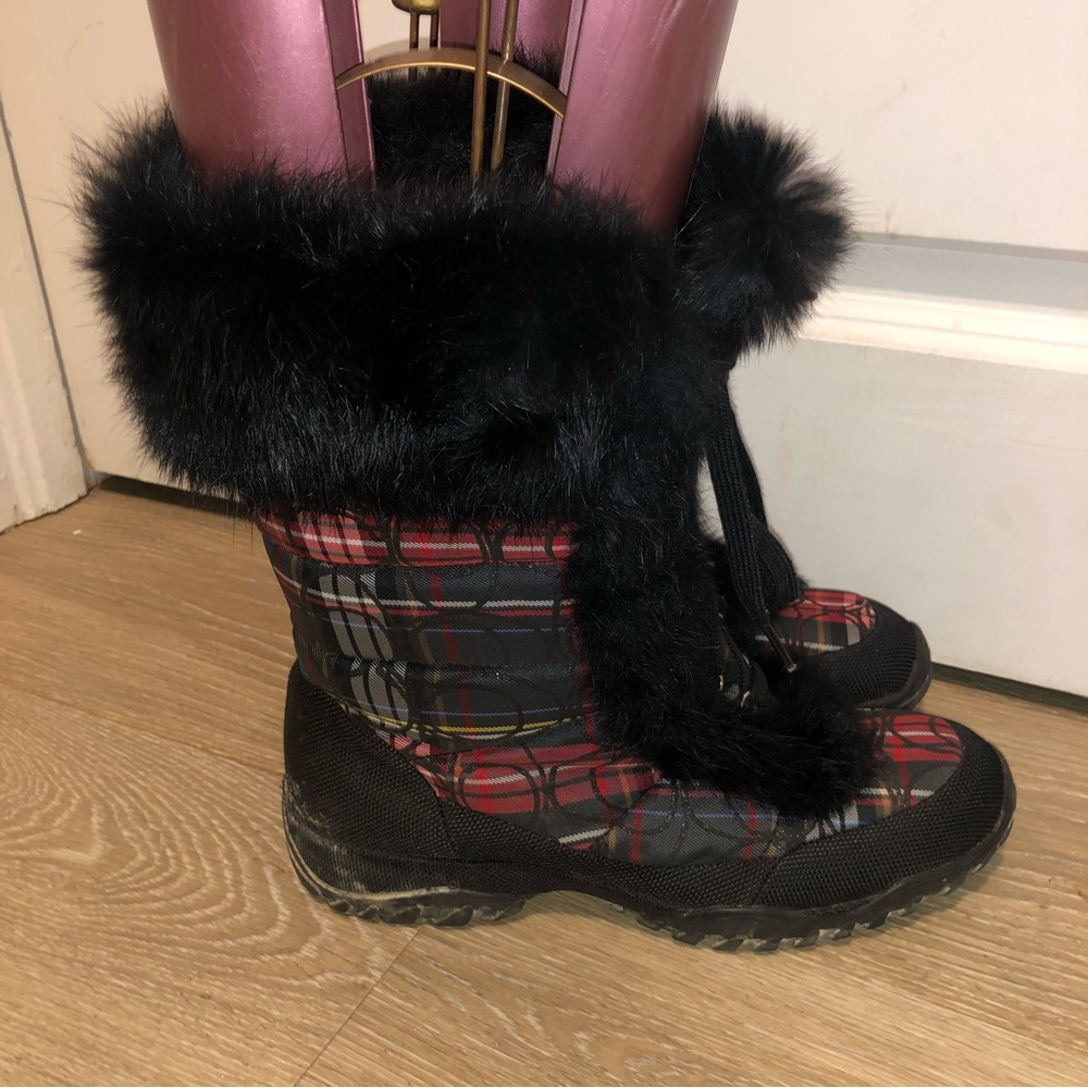 Coach ladies winter boots size 9